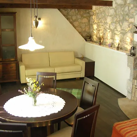 Smit Apartment